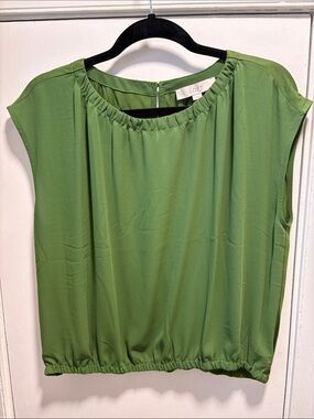 NWOT LOFT Green Elastic-Hem Cap Sleeve Blouse